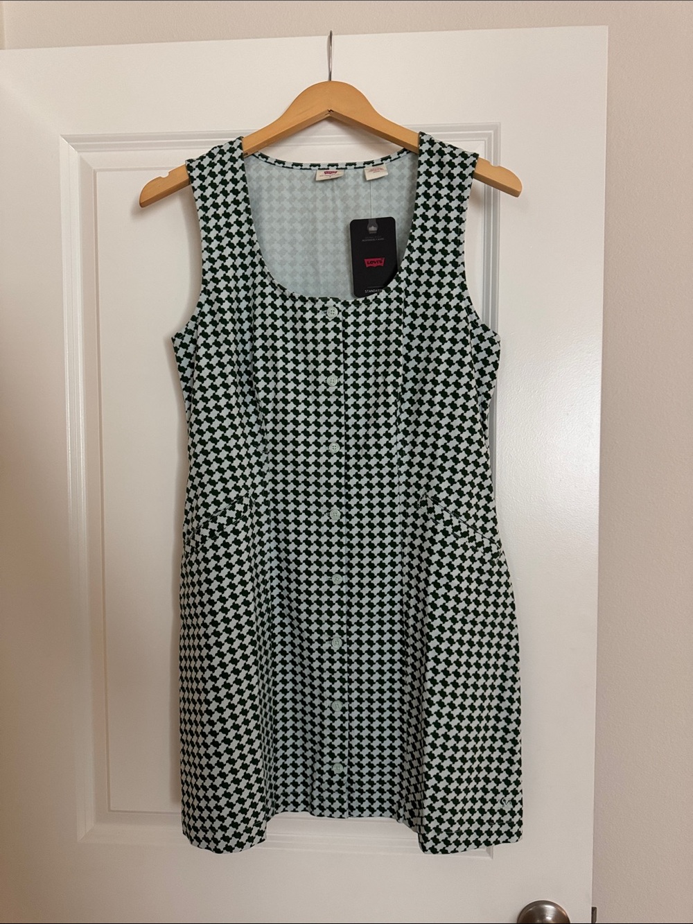 Levi's Black and White Geometric Sleeveless Mini Dress